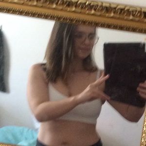 Meet your Posher, Sari